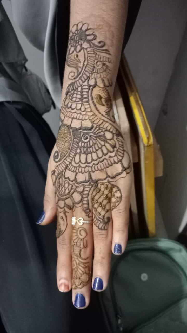 Henna Designs for an Elegant Look